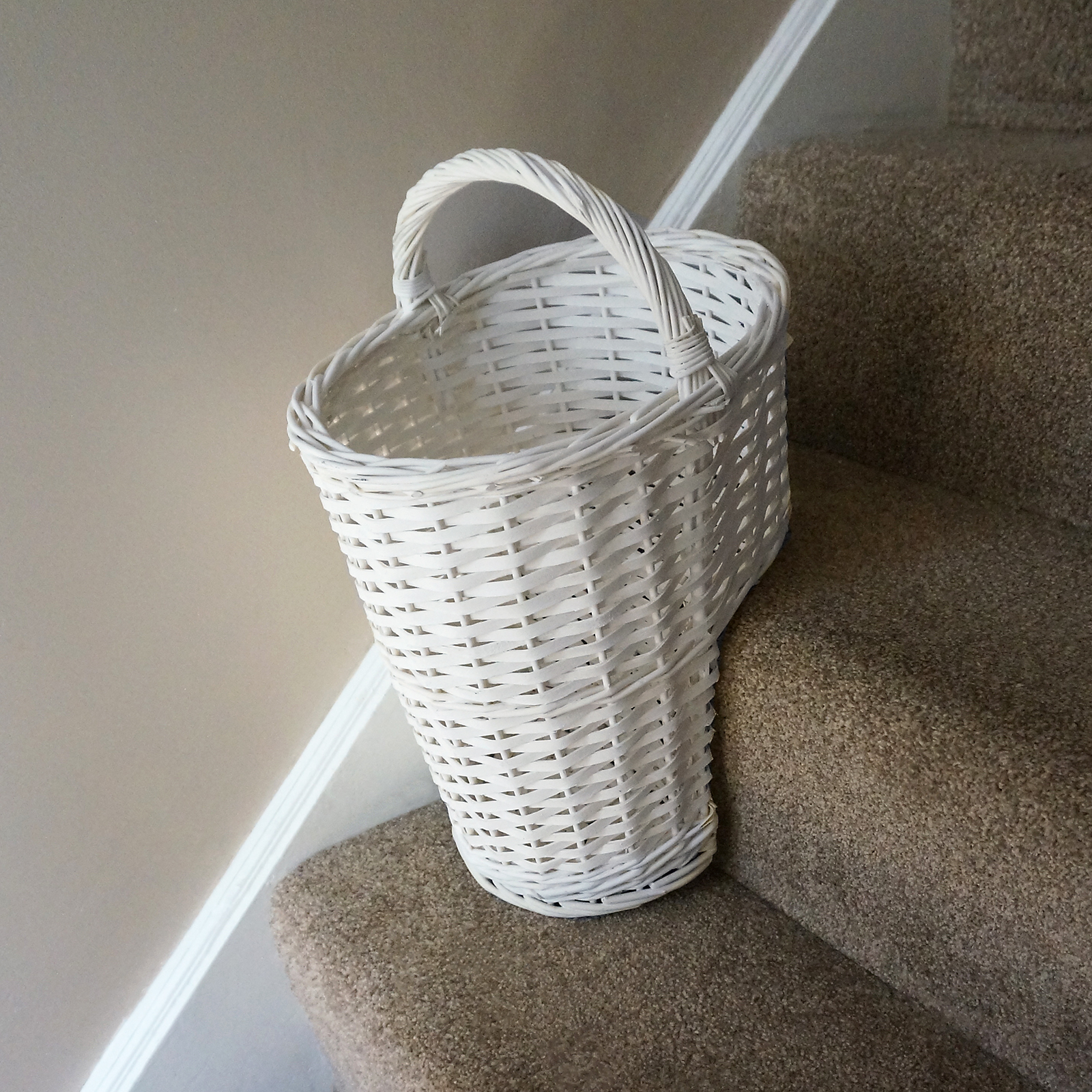 Oval Whitewash Wicker Stair Basket With Carry Handle Step Tidy